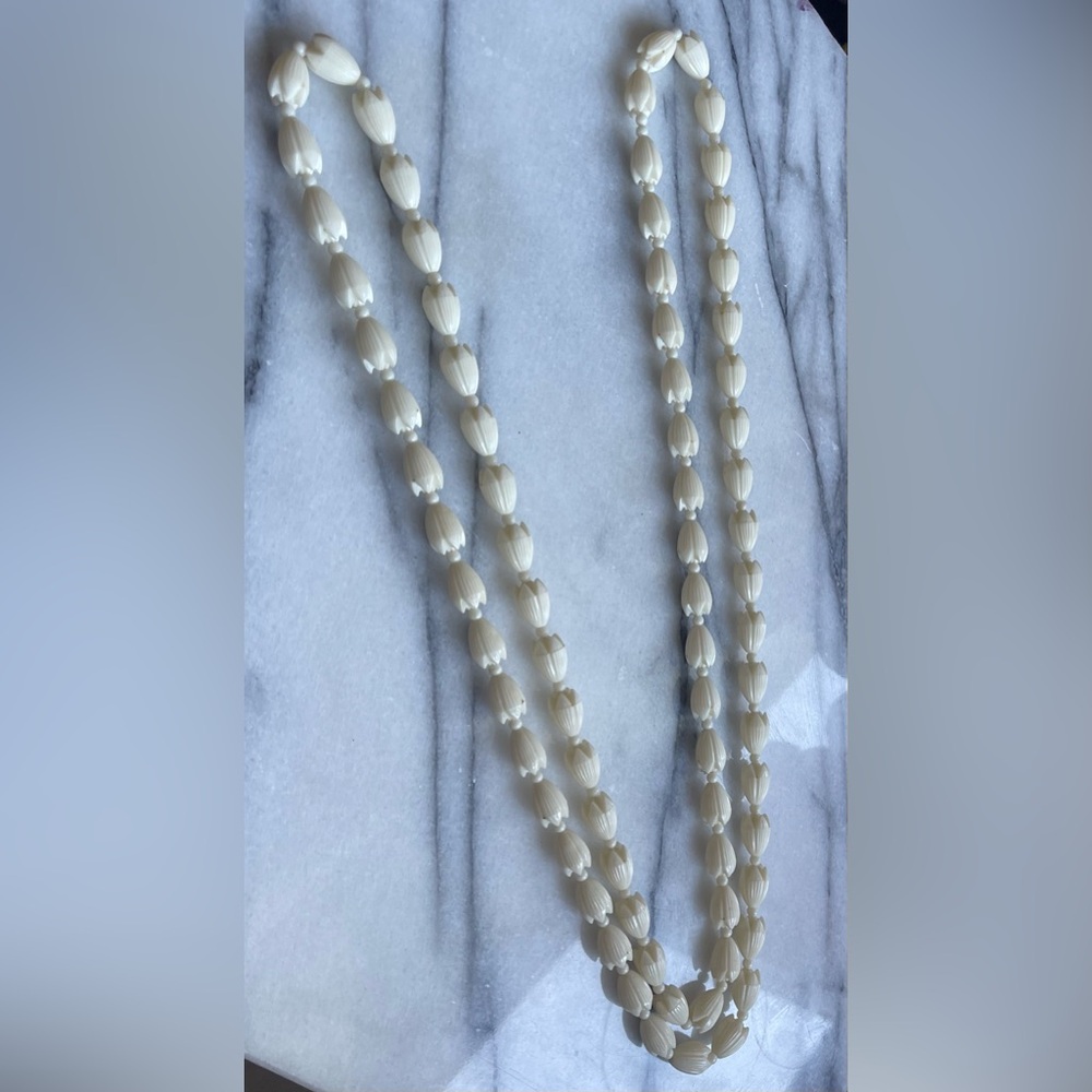 Vintage Pikake flower bead necklace
